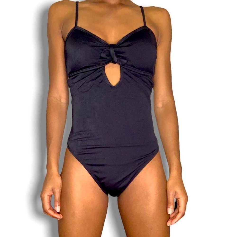 One piece solid black swimwear - Picture 5 of 5